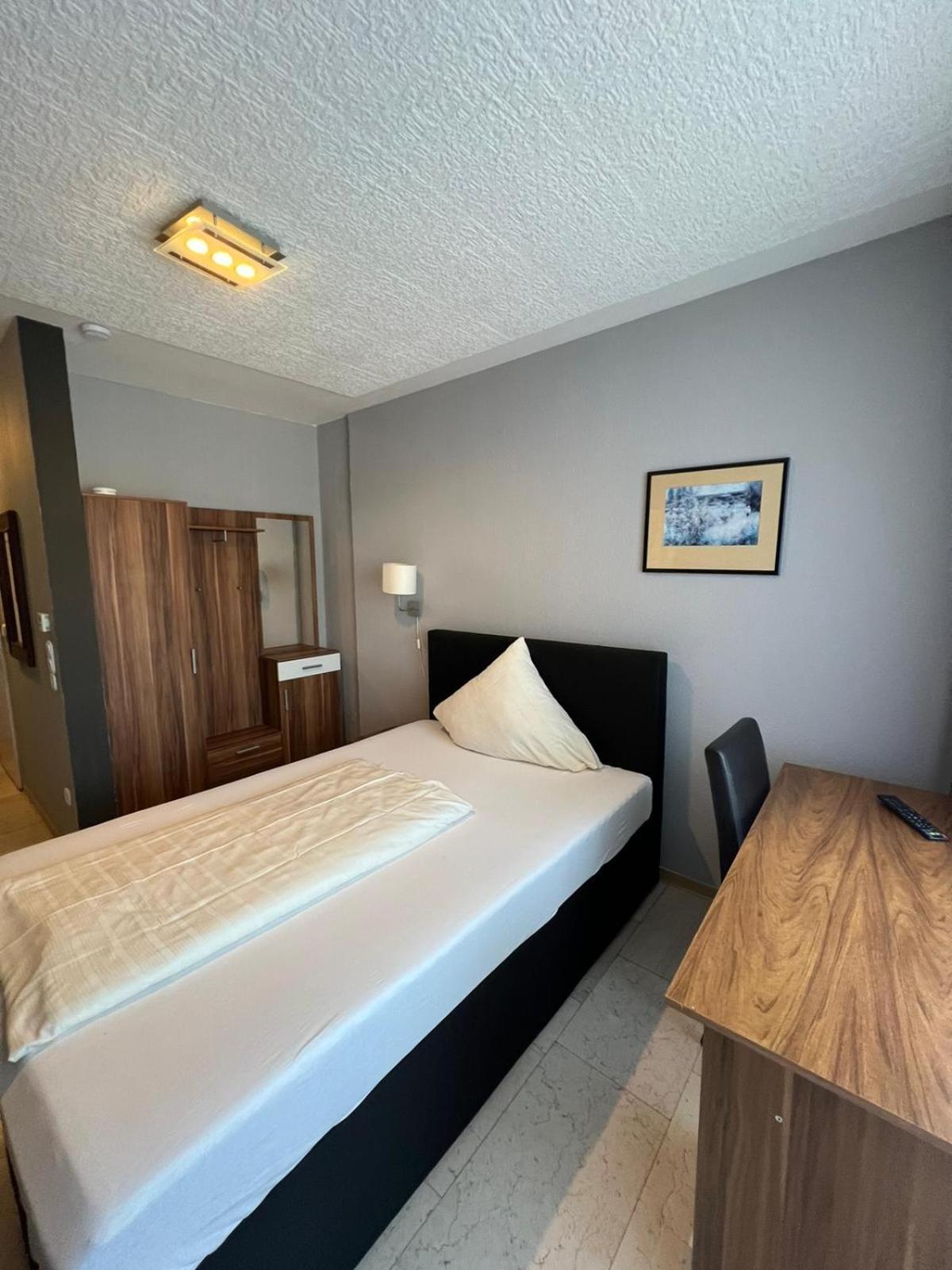 Hotel Hafez 바트잘츠우프렌 외부 사진